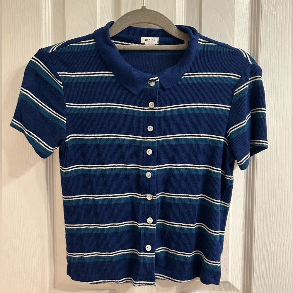 Garage Cropped Button Up - Picture 1 of 2